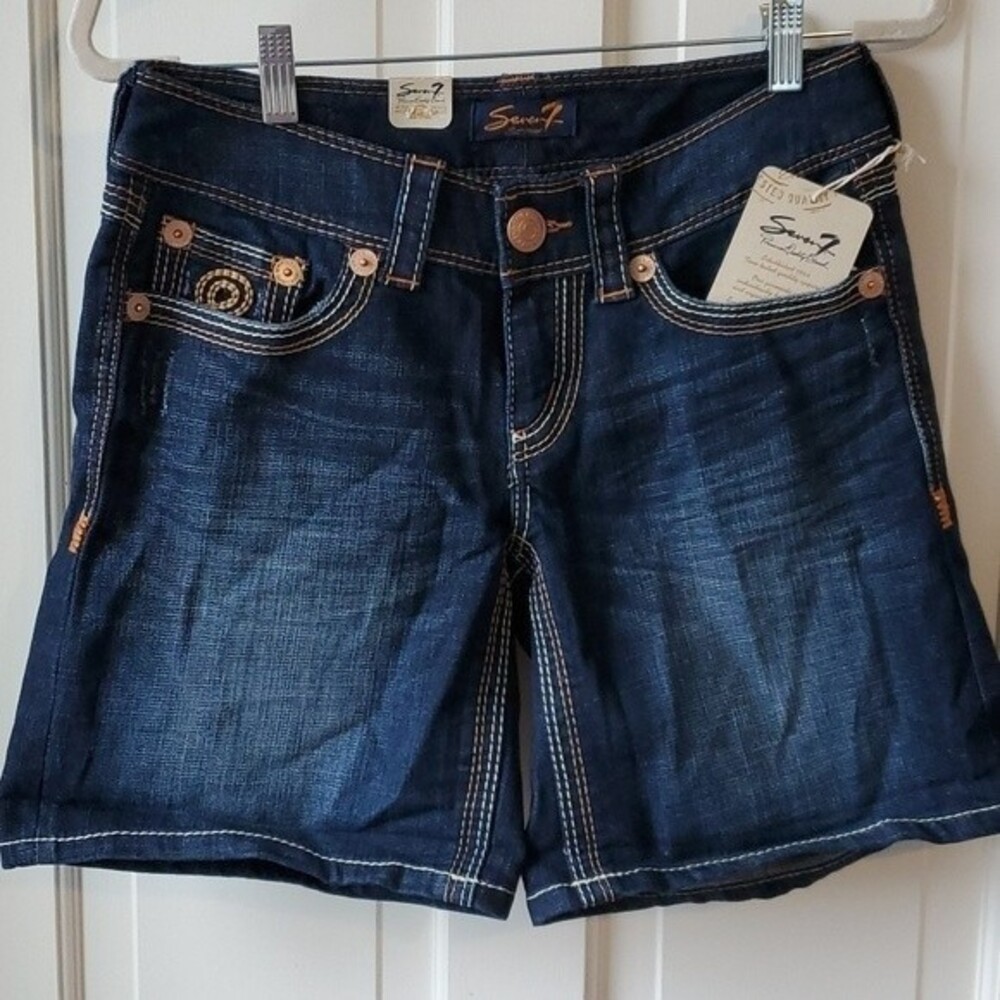 NWT SEVEN 7 Y2K LOW RISE JEAN SHORT SIZE 6 DARK WASH EMBELLISHED